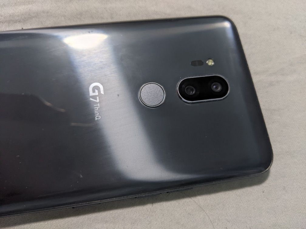 LG G7 Snap 4/64Gb на 1 SIM отличное состояние