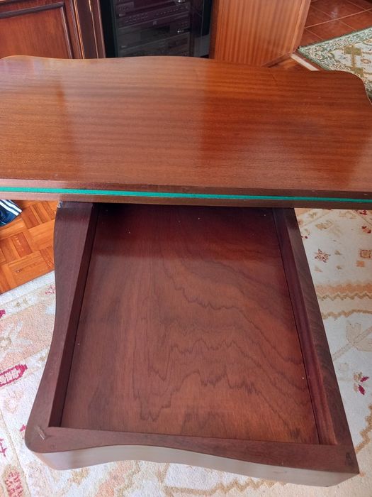 Mesa de Jogo e Aparador!