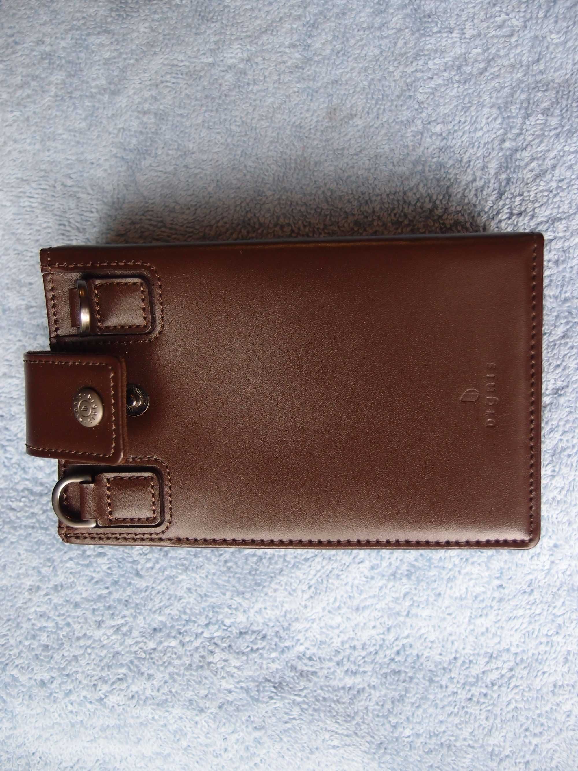 Сумка Dignis CLASSIC ONE Leather Bag для плеера Sony NW-WM1Z/WM1A