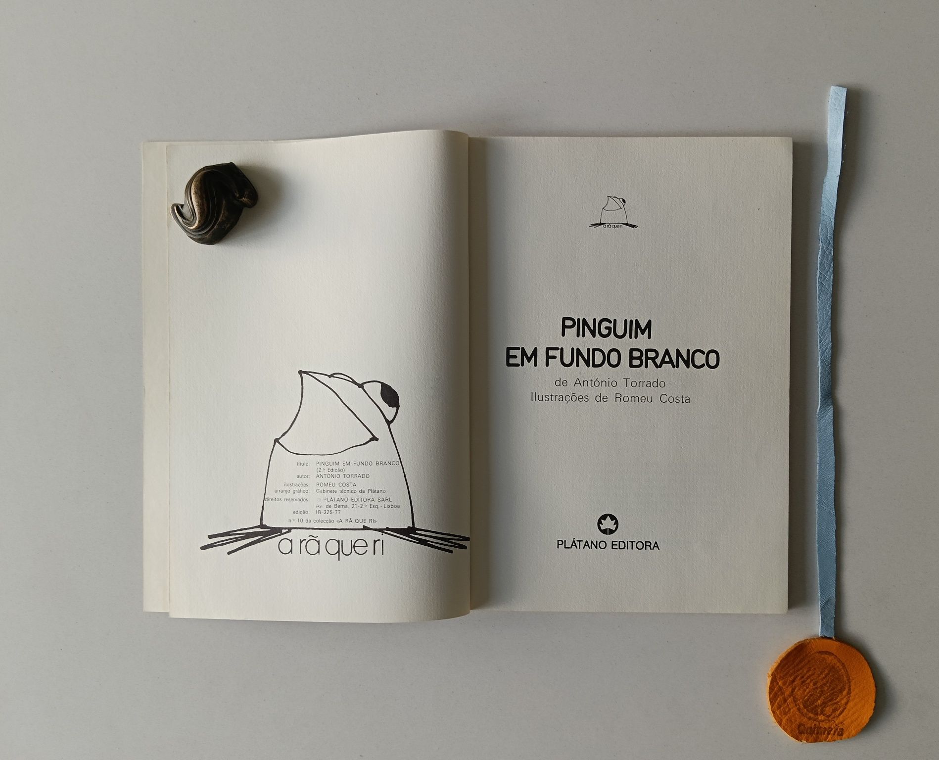 Pinguim em fundo branco, António Torrado