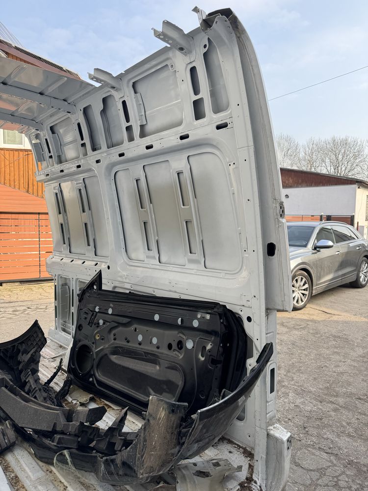 Sprinter W907 Bok błotnik tył prawy ćwiartka prawa tylna L3H2