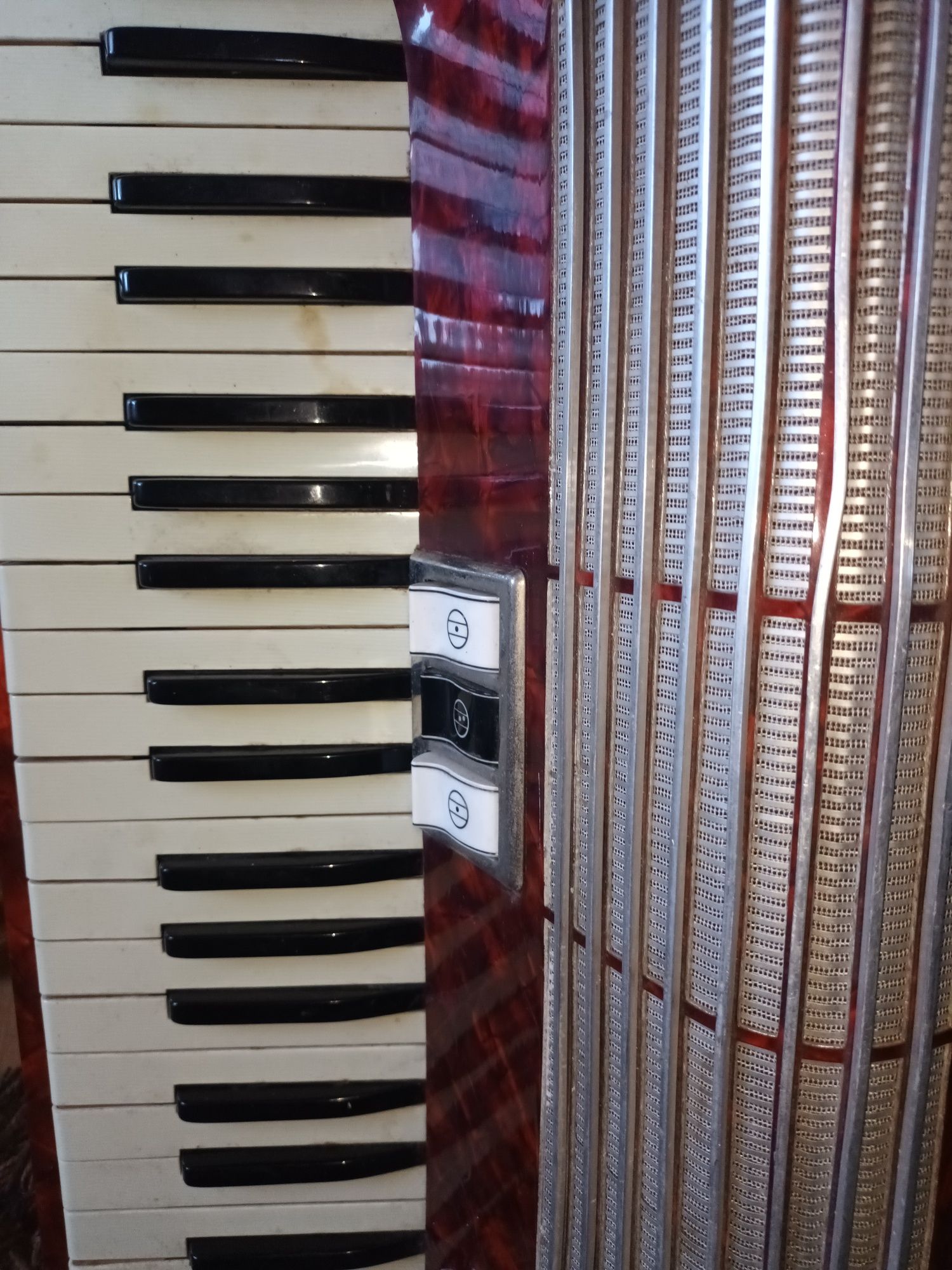 Akordeon Hohner 60 basów
