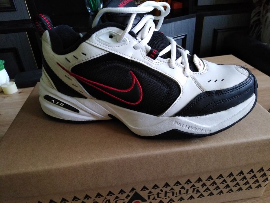 Buty nike air monarch IV