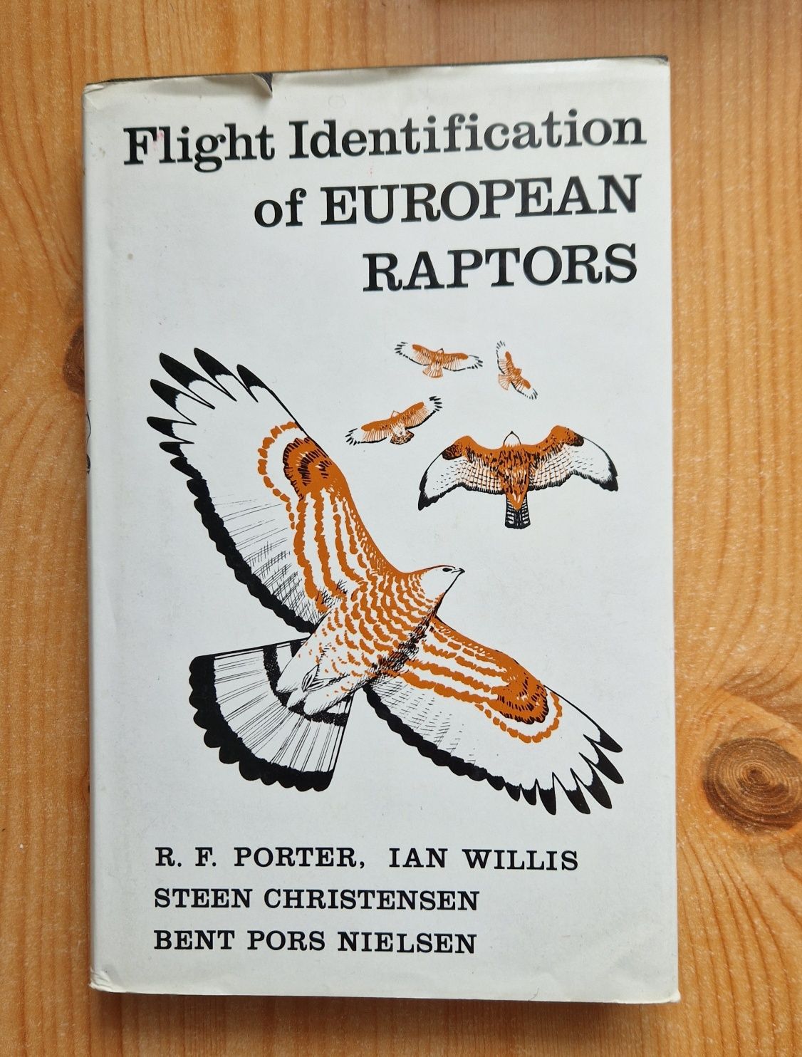 Flight Identification of European Raptors - Porter, Willis