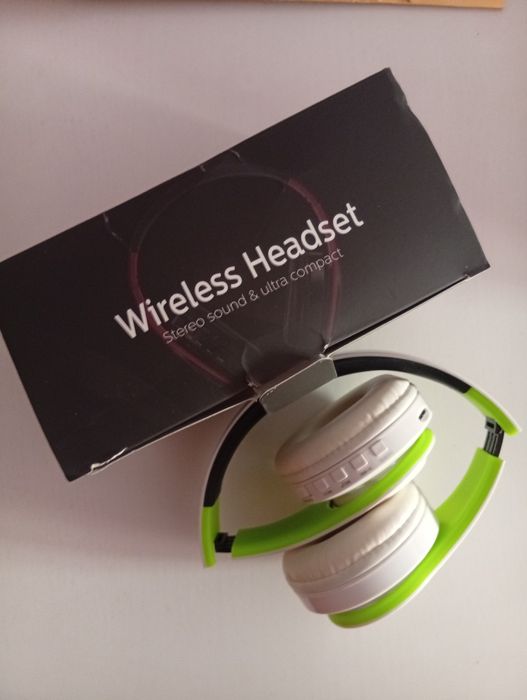 Phones bluetooth e cartão micro SD