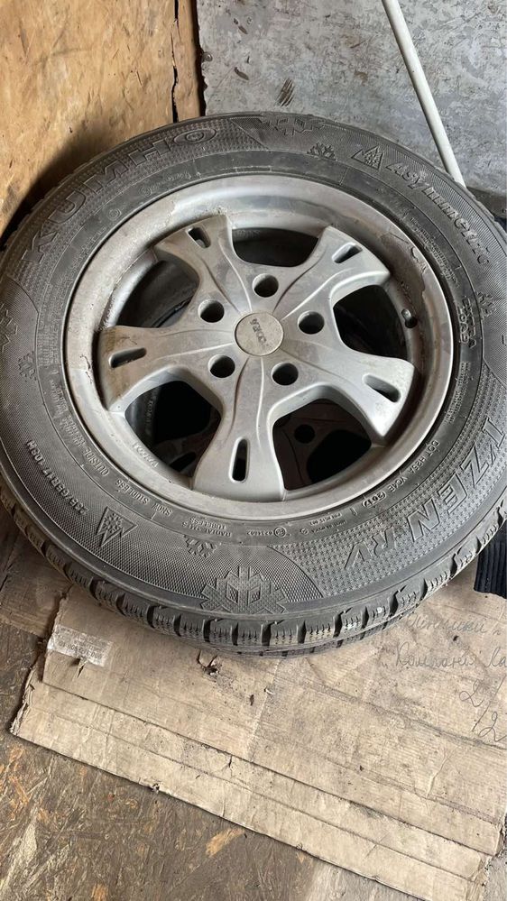 Продам колеса KUMHO