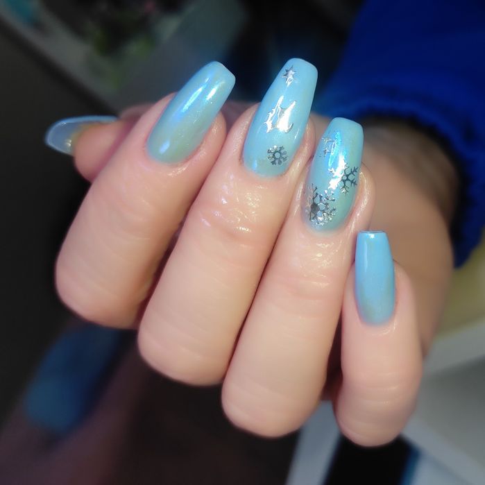 Мастер маникюра. Центр.