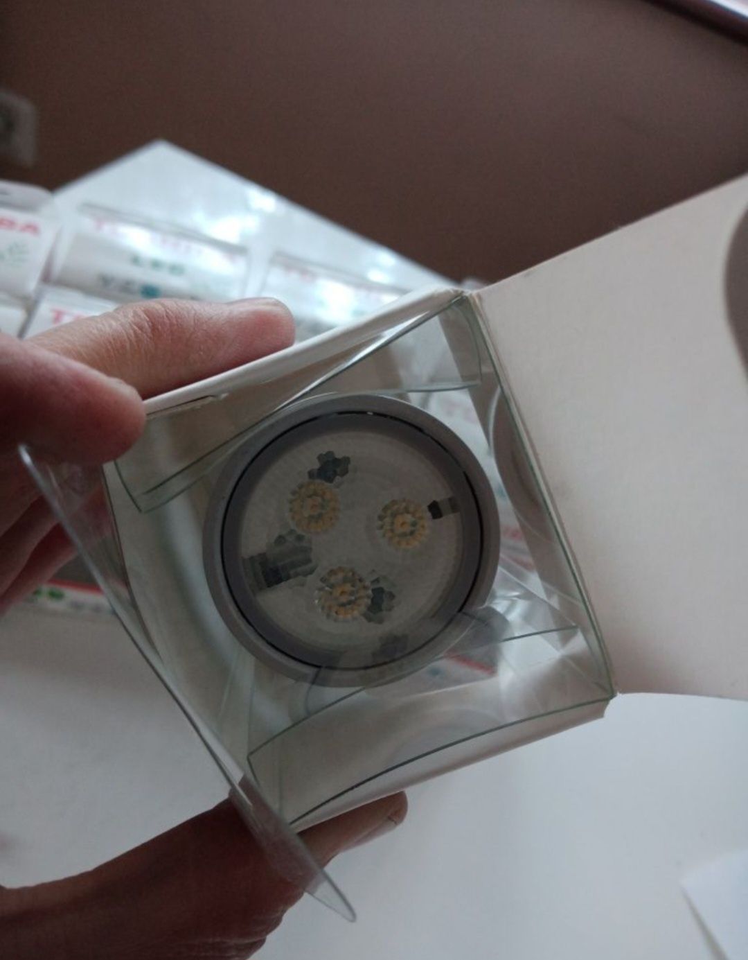 Żarówki zarowka LED Toshiba 6,5W nowe