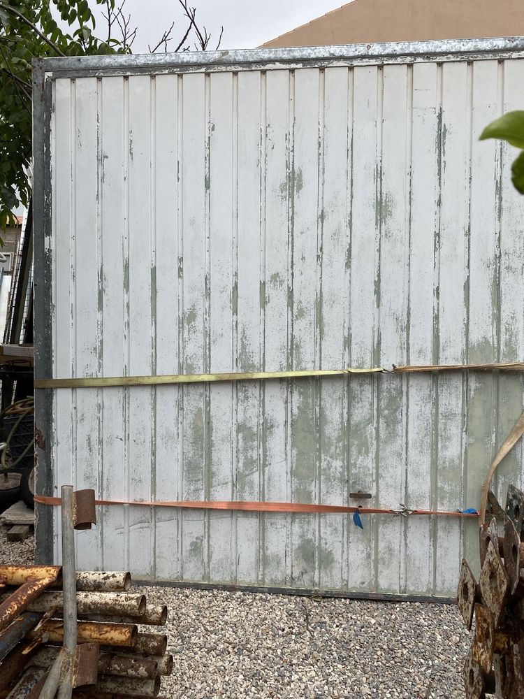 Lote de Janelas, Portas e portao em ferro