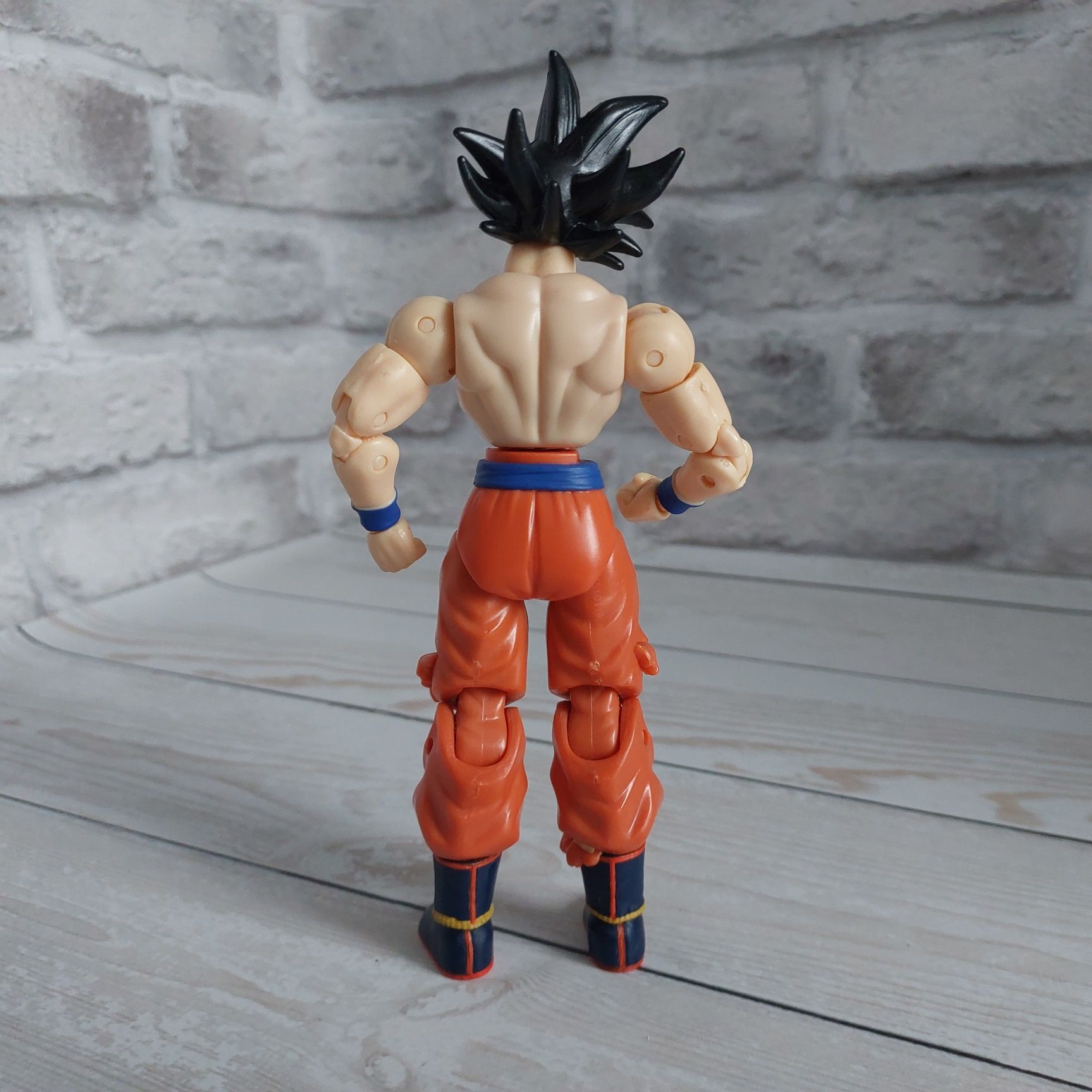 Колекційна фігурка Goku Dragon Ball (16 см)
