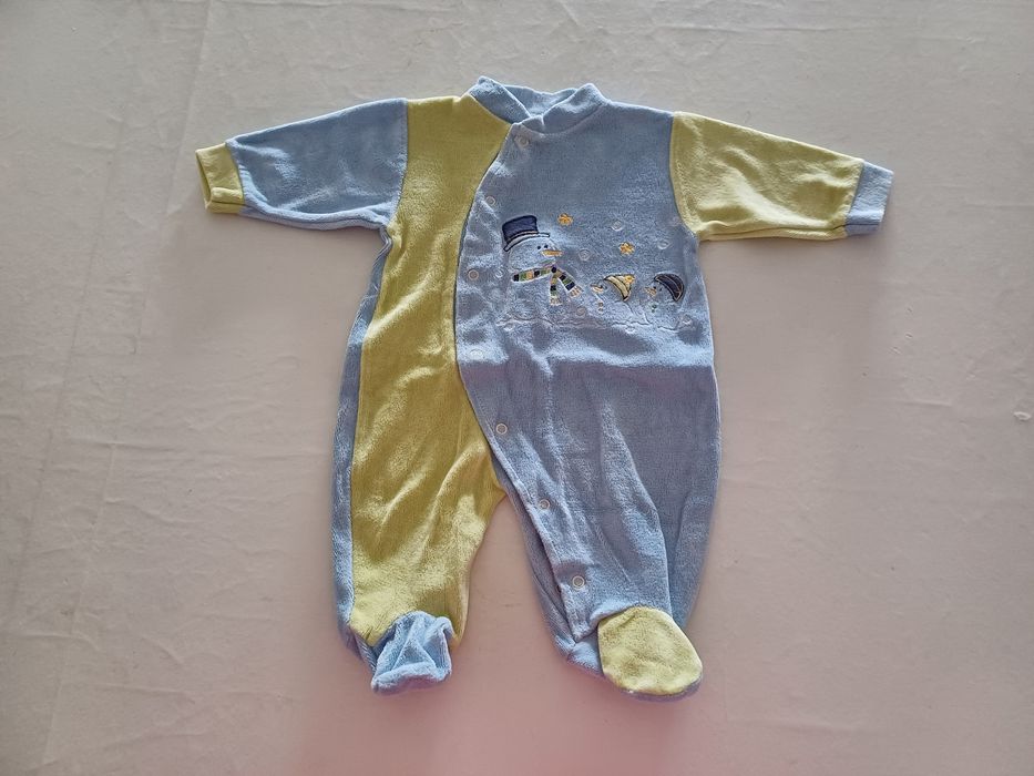 Lote de peças de roupa para bebé menina 1 mês