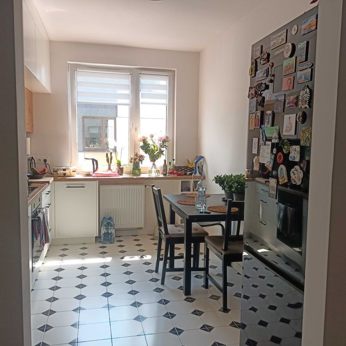 Na wynajem słoneczne mieszkanie dwupokojowe w nowym budownictwie.