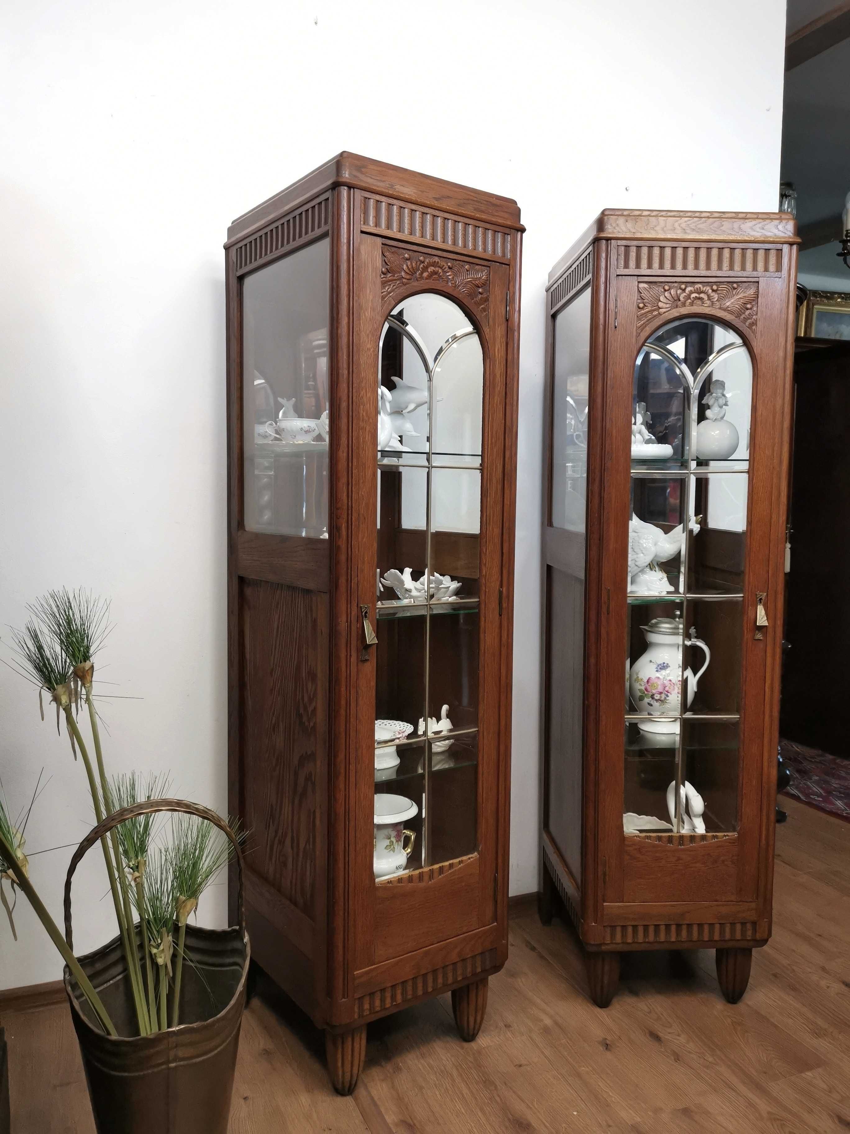 Dębowy słupek biblioteczka 594/2024