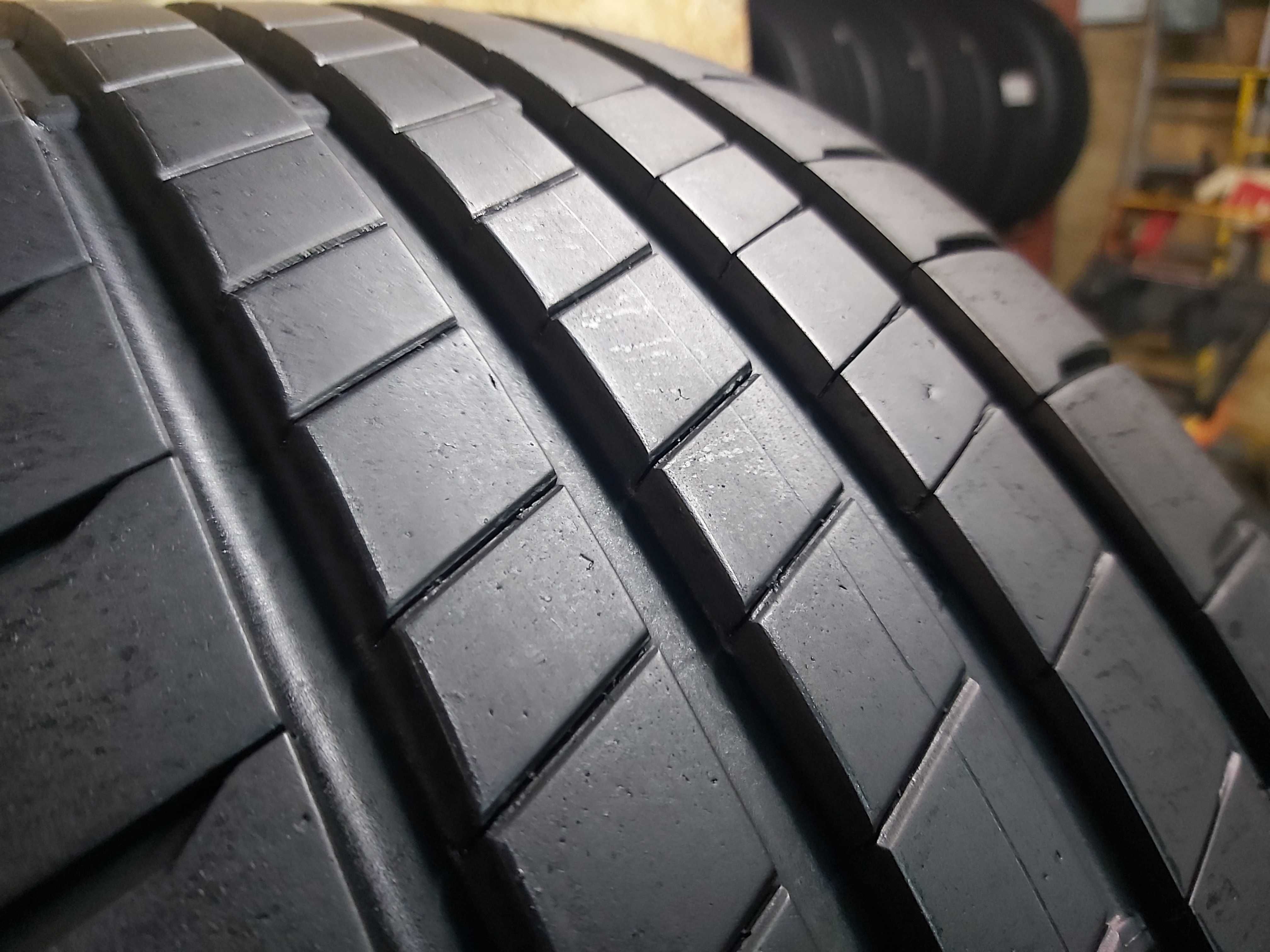 225/40/18 Bridgestone 6,9mm bieżnika LATO dot 2021 Y-300km/h #812