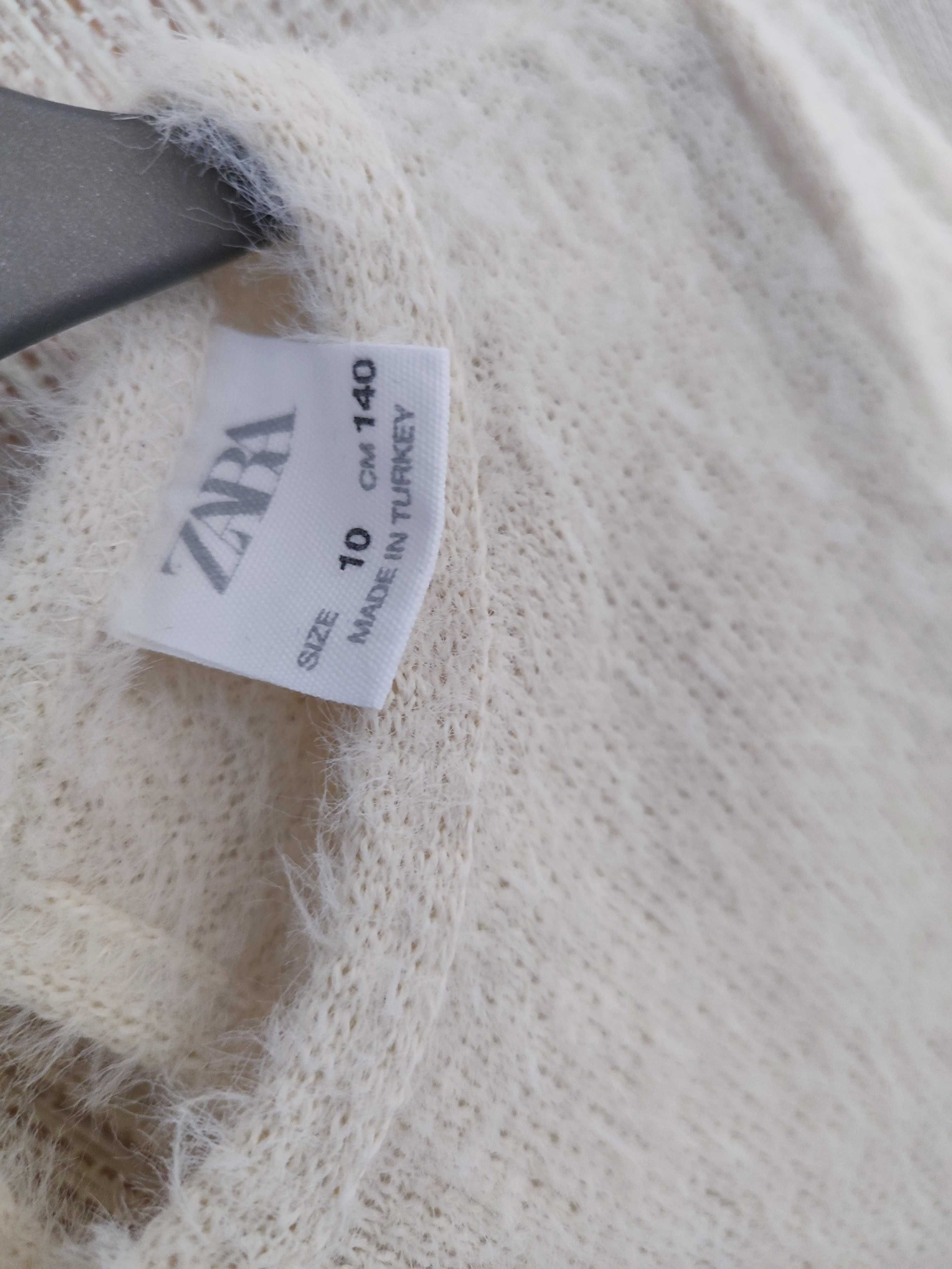 Sweter ZARA kremowy 140