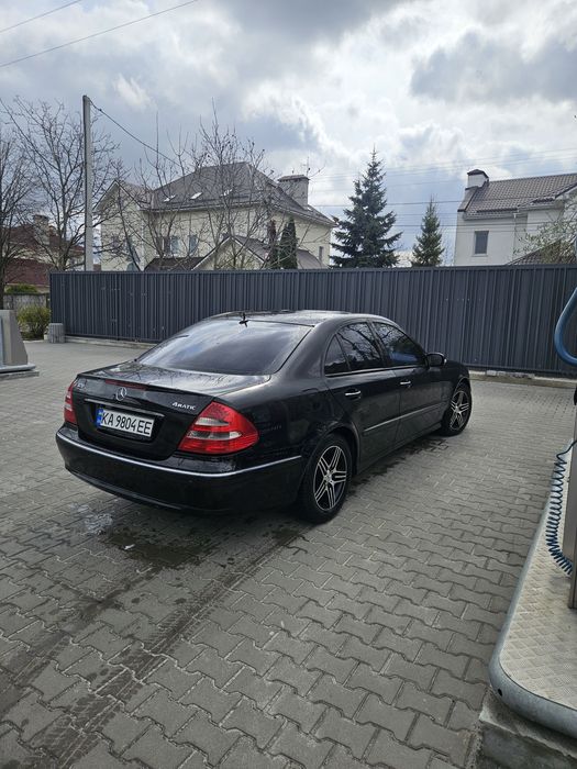 Продам Mercedes-Benz 320 E klas