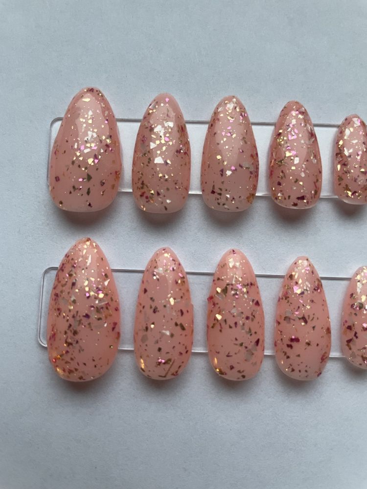 Handmade tipsy rosy pearl z drobinkami brokatowych strzępek