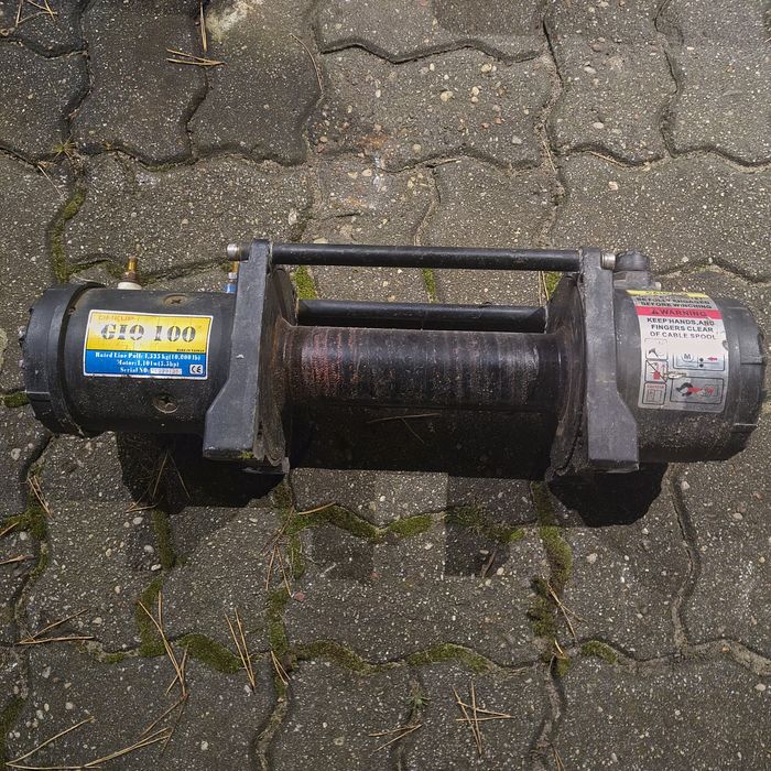 Wyciągarka 12v comeup come up gio100 , 10000lbs ( 4.5 t ) uszkodzona