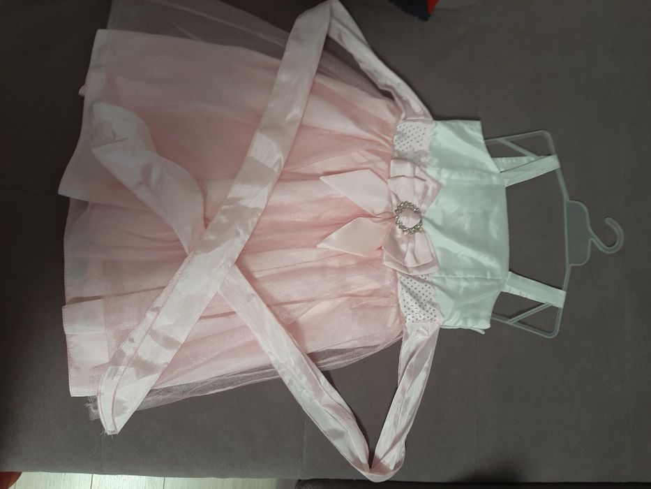 Платье на девочку.