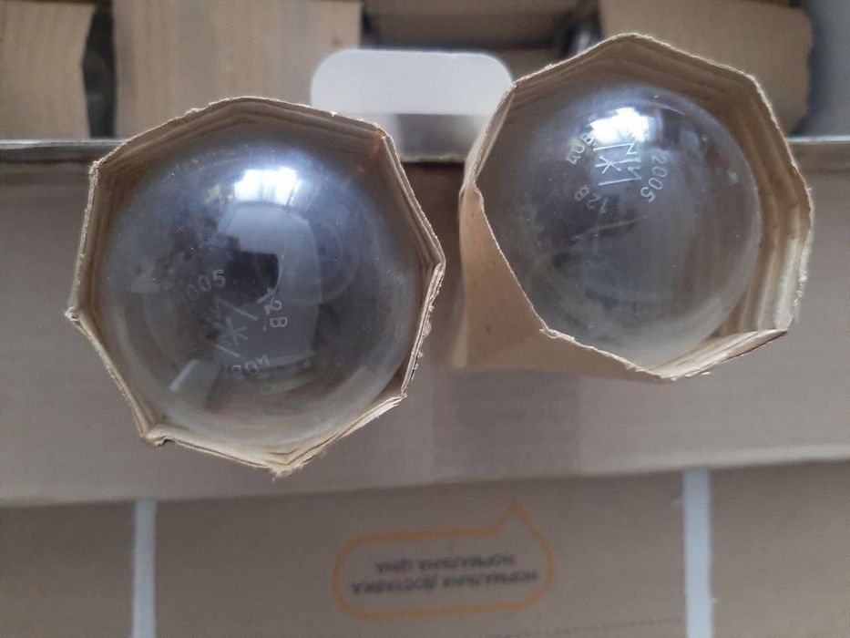 Продам лампочку 40 Вт 12 В.