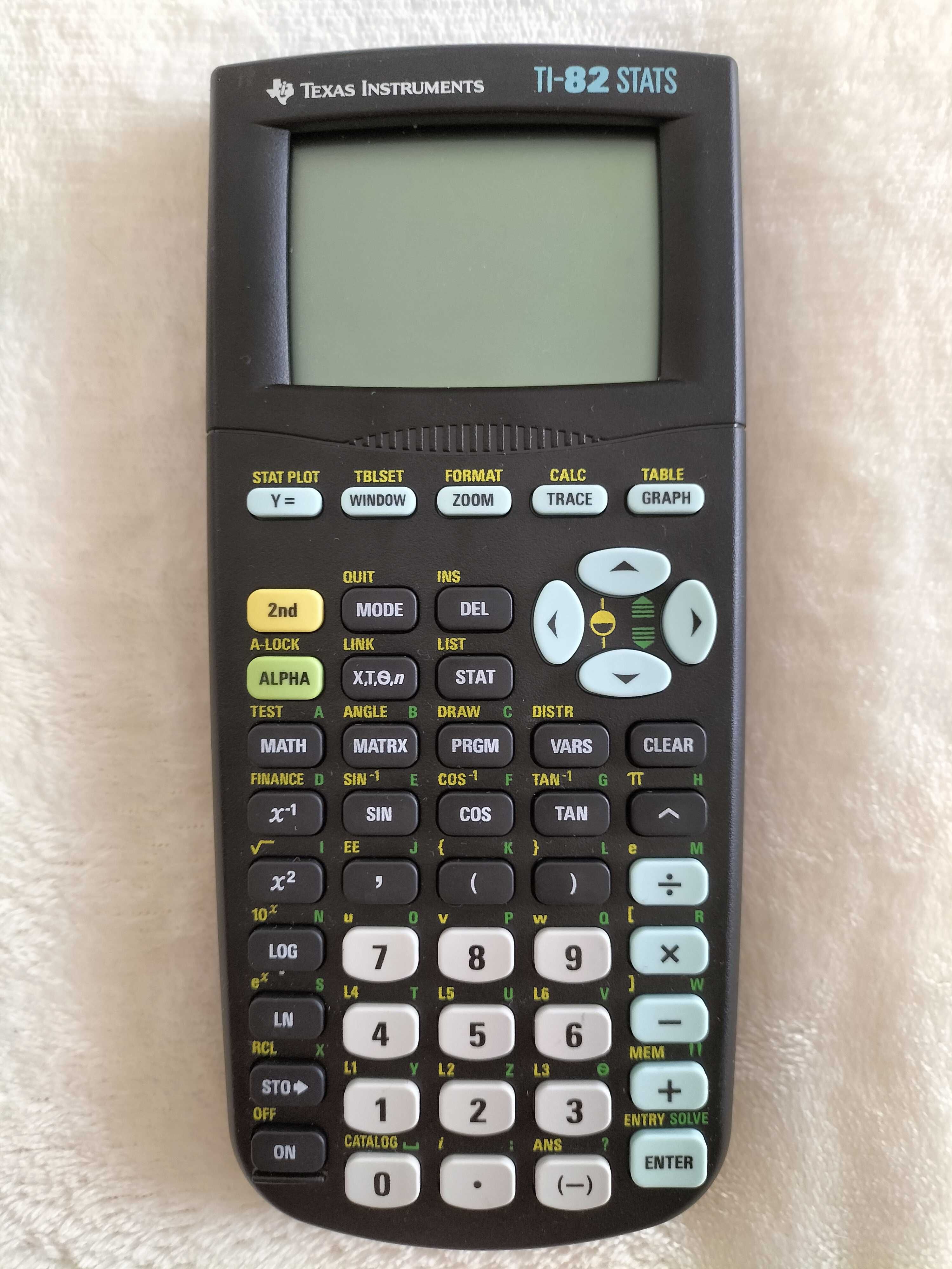 Calculadora Gráfica TEXAS TI-82 STAT