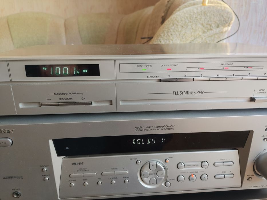 Вінтажний тюнер TELEFUNKEN  HT-700