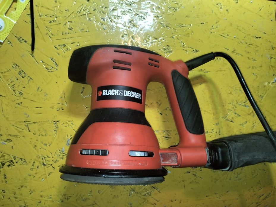 Szlifierka mimośrodowa Black Decker 260 Wat