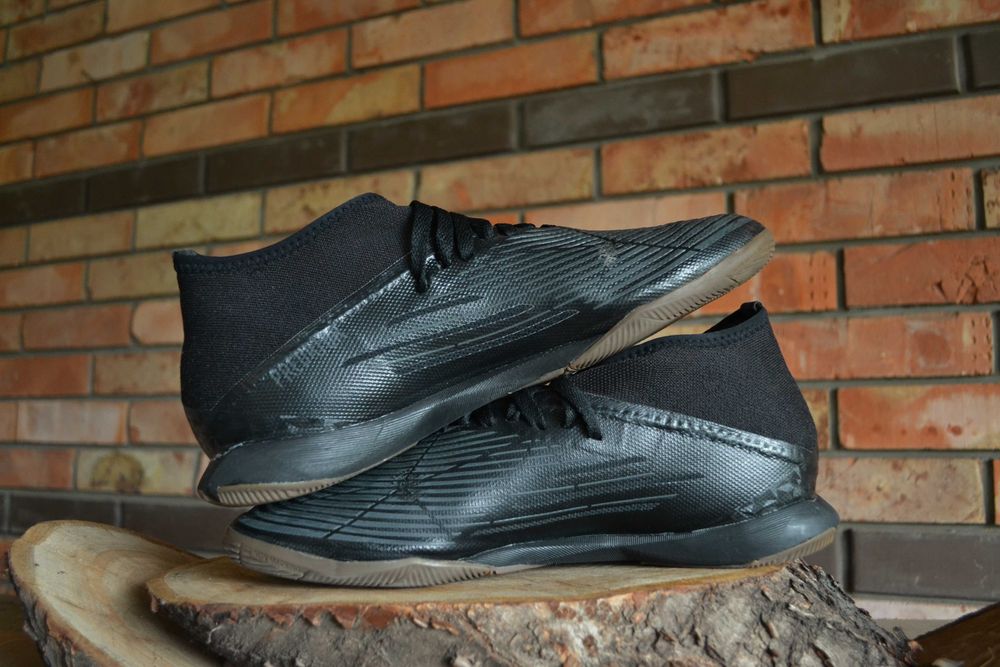 Футзалки Adidas Predator Оригінал Розмір  44