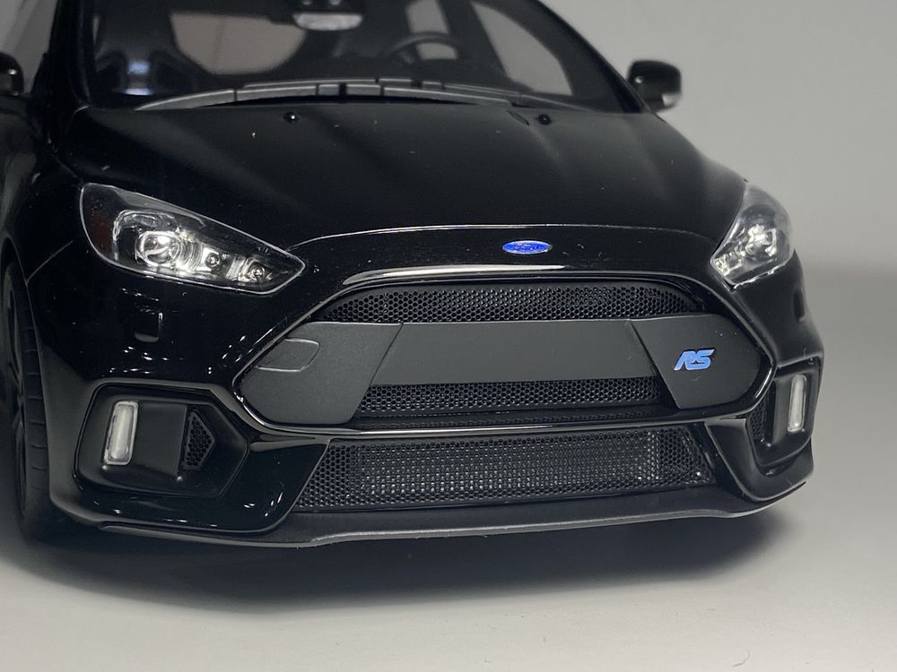 Sprzedam model 1:18 Ford Focus RS OTTO Limit