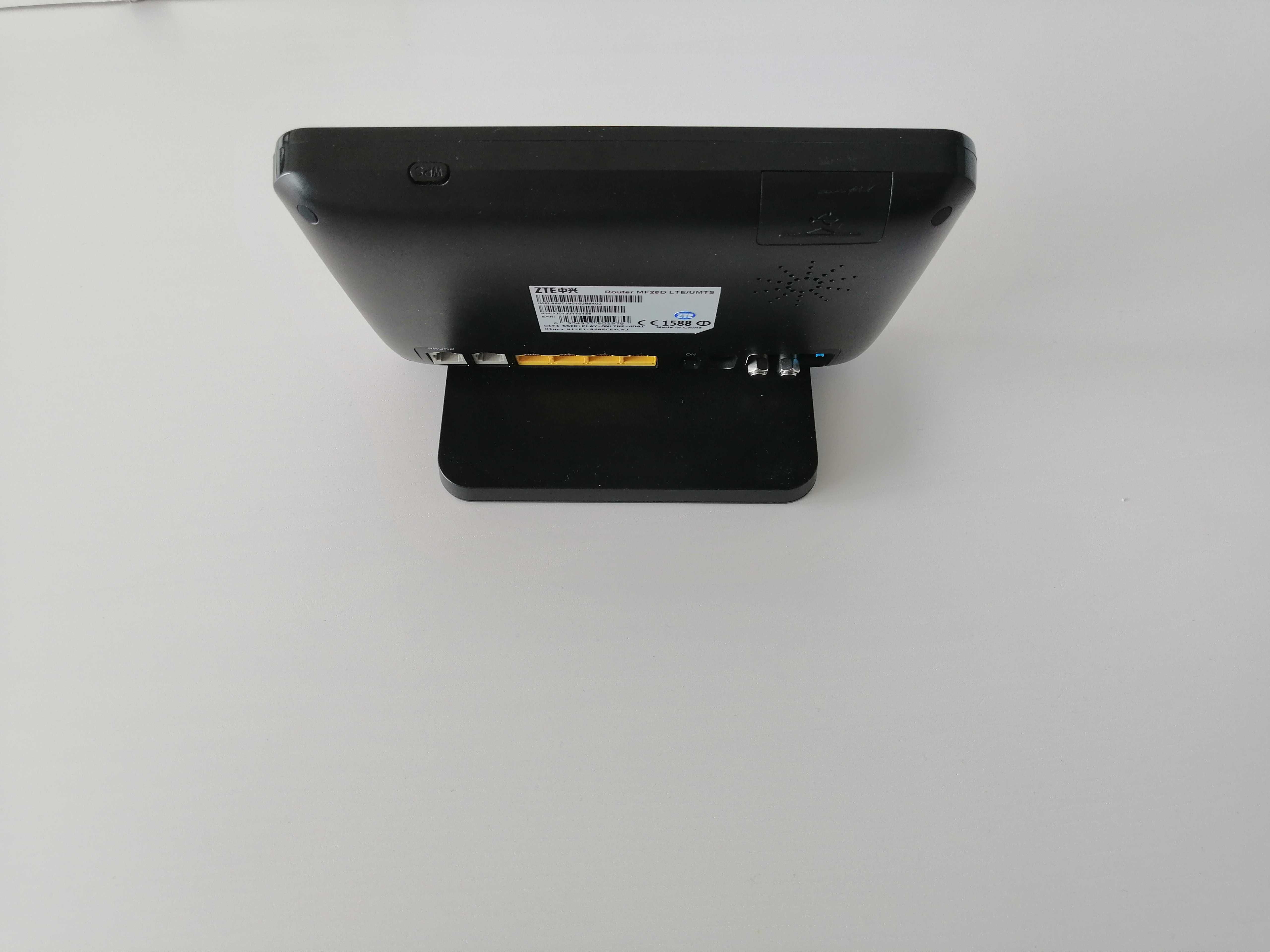 Router ZTE MF28D