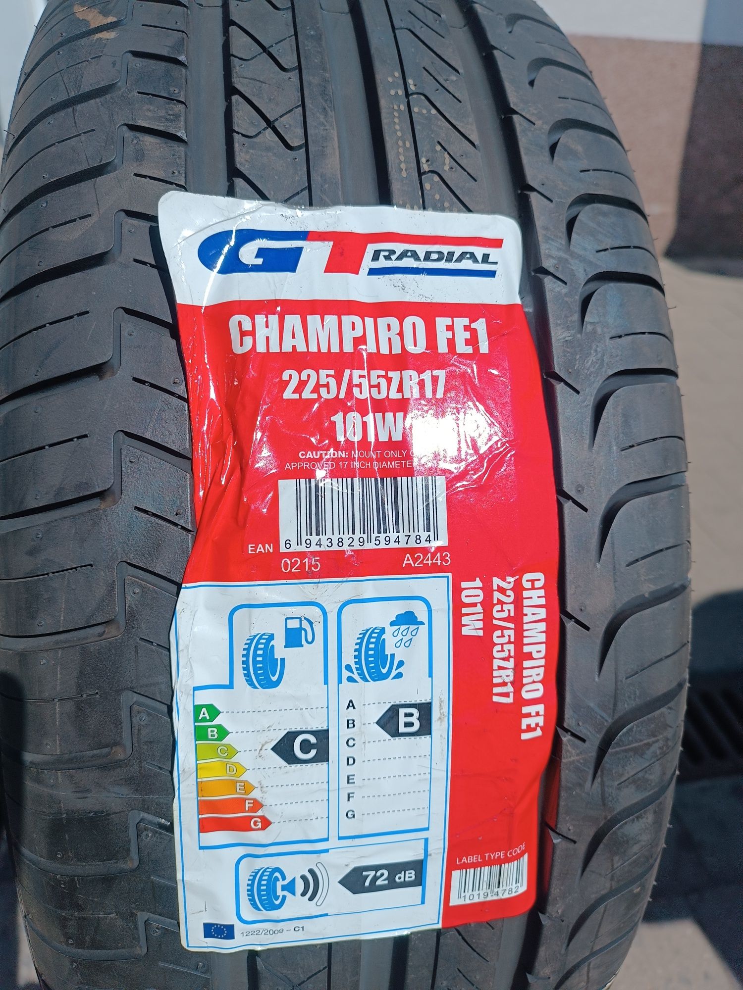 225/55R17 GT Radial Champiro FE1