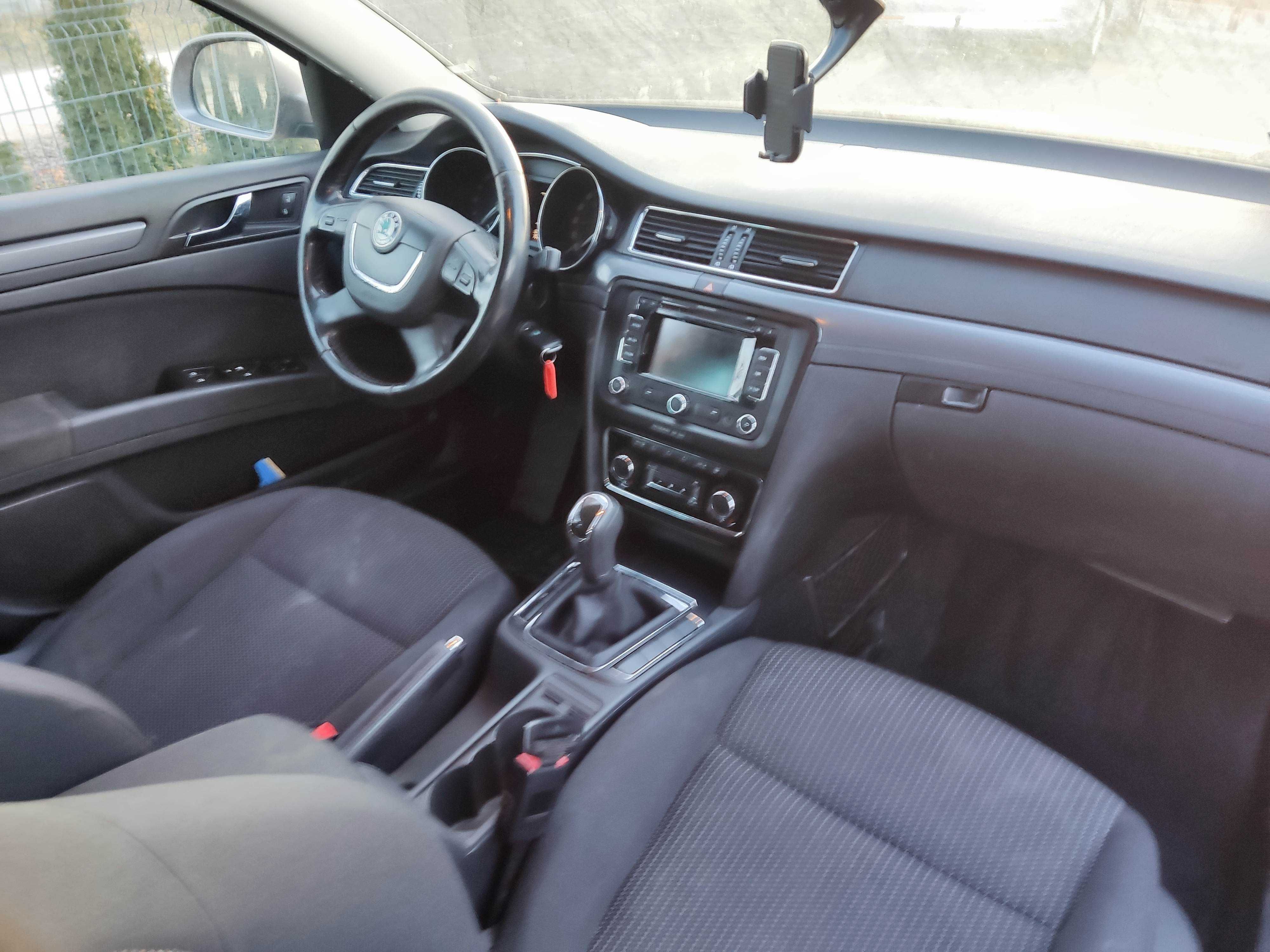 Wynajem samochodu Skoda Superb II  Kraków