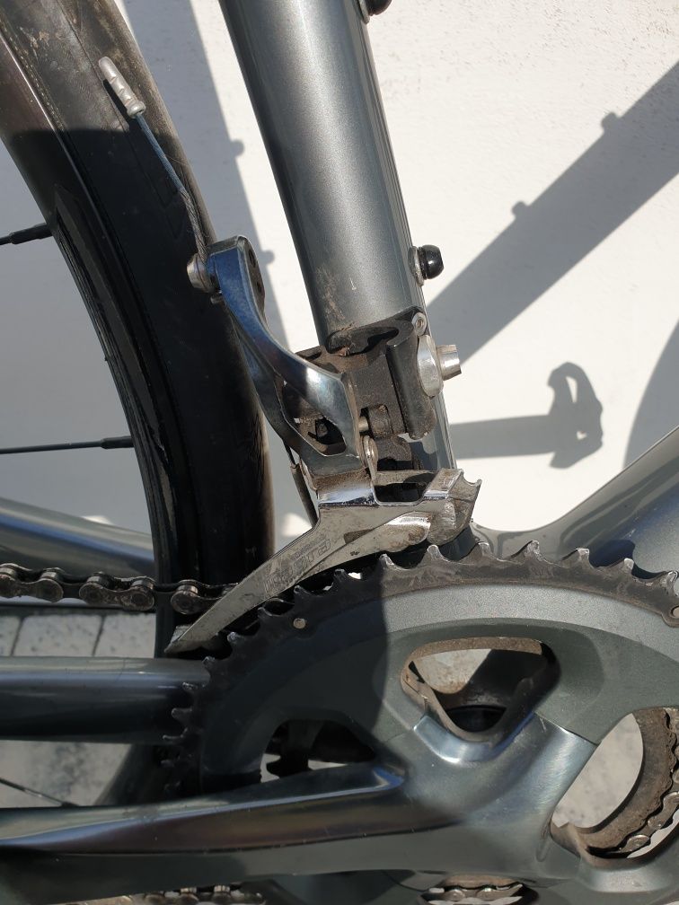 Rower szosowy Vitus Zenium full carbon.
