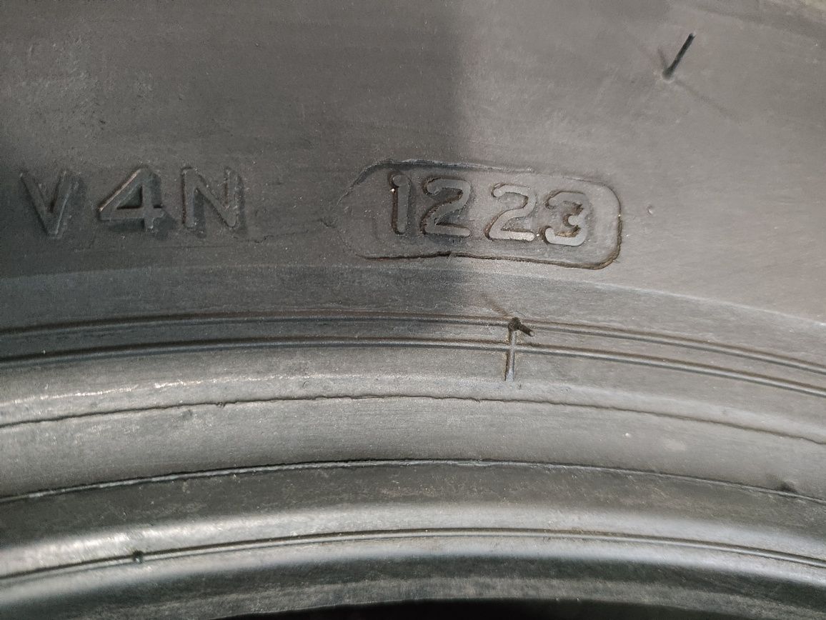 Шини резина літо 215/60 R16 Bridgestone Weather Control 22рік