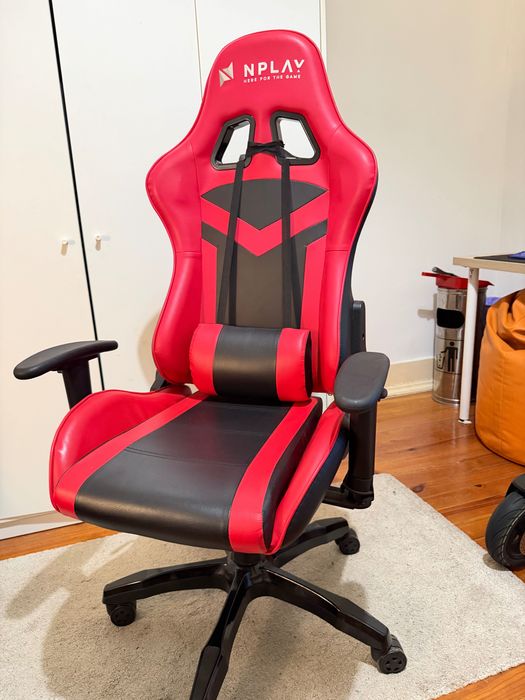 Cadeira Gamer NPLAY vermelha e preto -Até 130 kg – Impecável