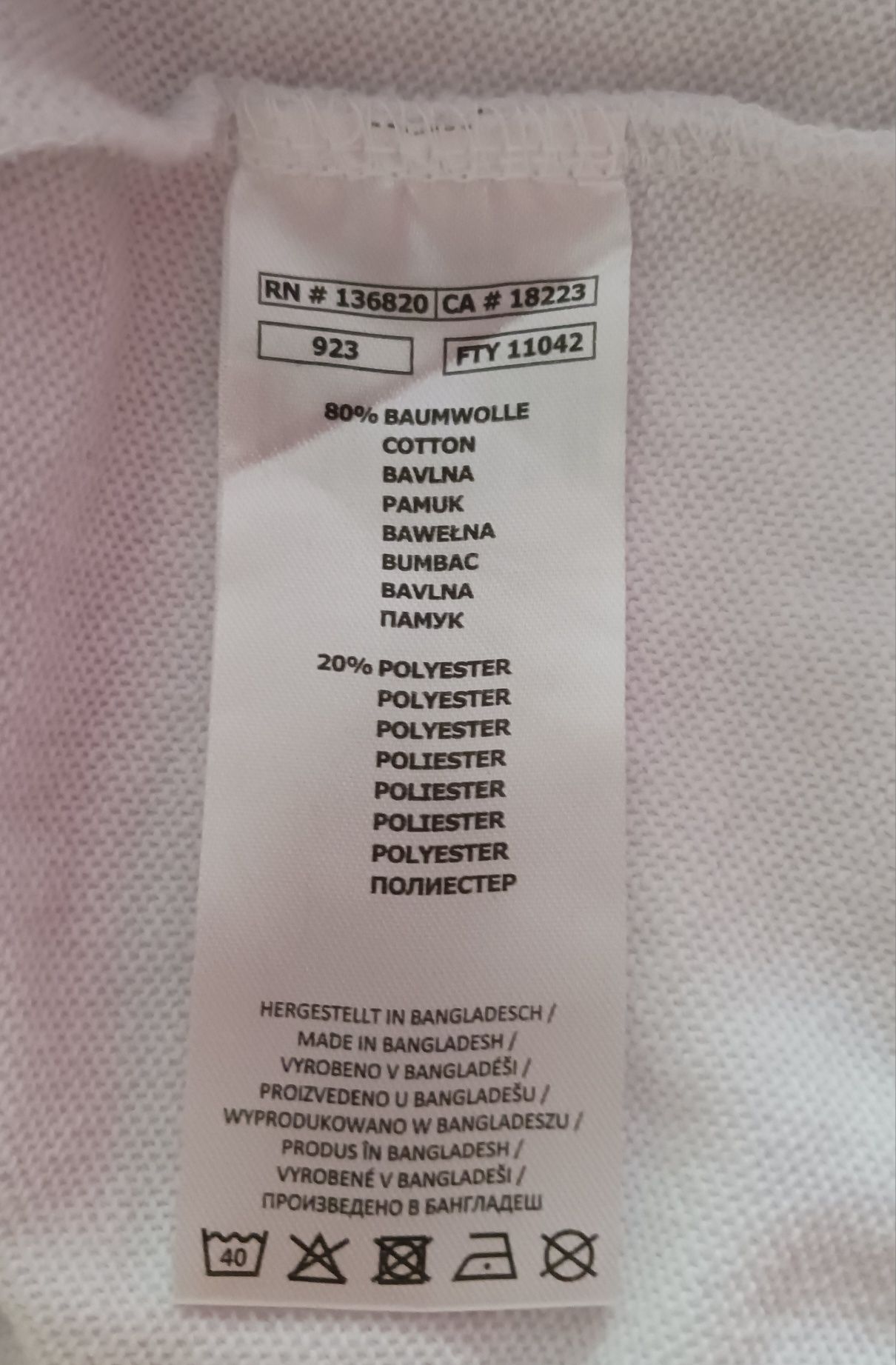 Kappa, sukienka XLarge z kapturem i kieszeniami.
