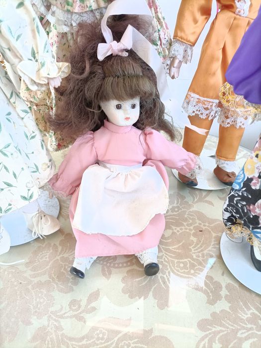 Bonecas de porcelana