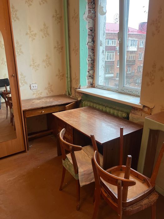 Безкоштовно віддам мебель (в асортименті)