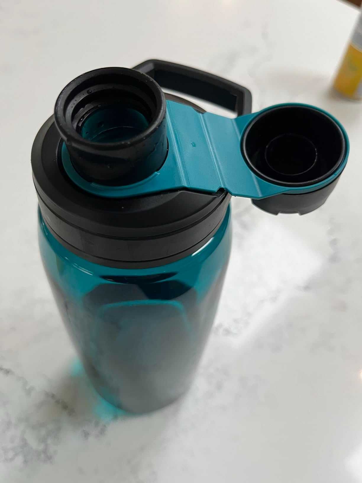 Пляшка CamelBak Chute Mag 750/950 мл (посуд для напоїв)