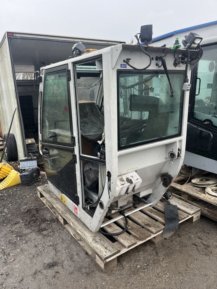 Kabina Sennebogen 355E