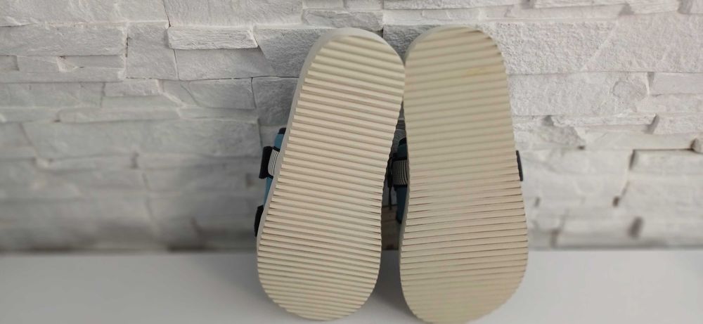 Klapki TOMMY HILFIGER roz.45 wkł.29 cm.