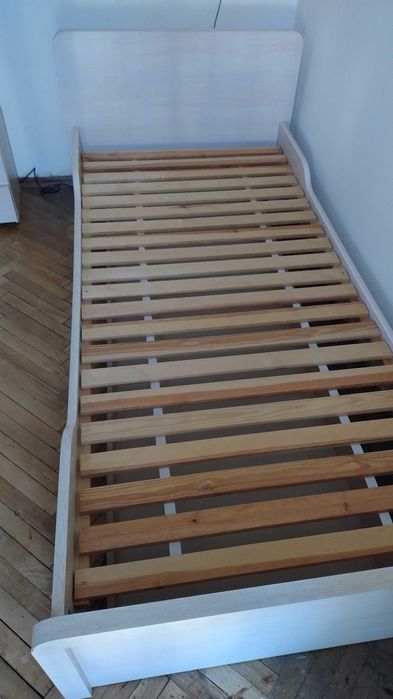 Łózko białe z szufladą 100x200 z materacem bardzo dobry stan