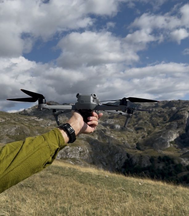 Zdjęcia i filmy z drona - nieruchoności, działki, inwestycje