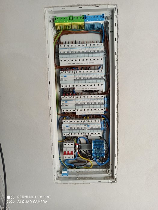 Elektryk z długoletnim doświadczeniem. Instalacje elektryczne