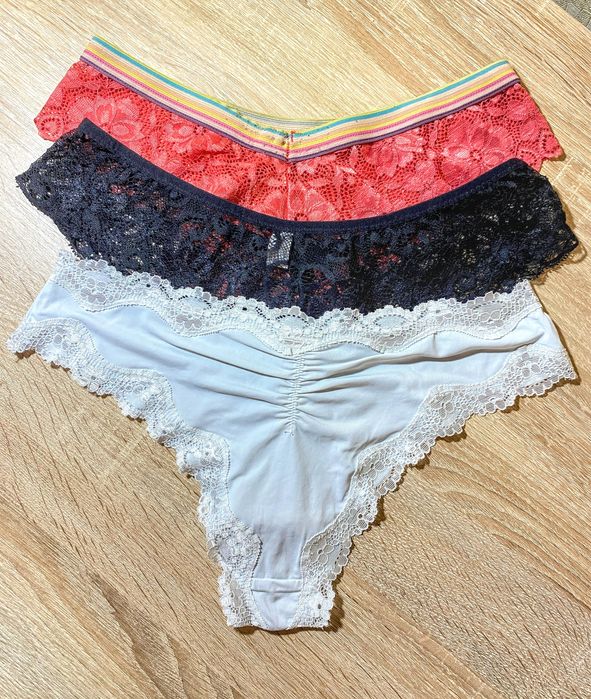 Набор кружевного белья (3 шт)