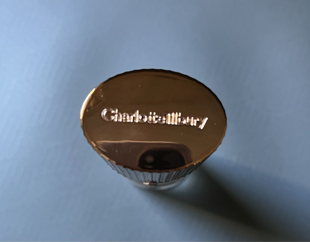 Charlotte Tilbury podkład Airbrush Flawless Foundation odcień 2 cool