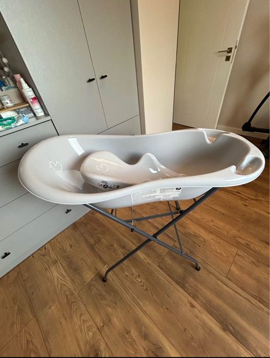 Wanienka dla dziecka. Zestaw „tega”. Duża wanienka + leżaczek + stojak