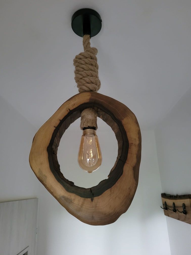 Lampa wisząca dekoracyjna orzech włoski handmade