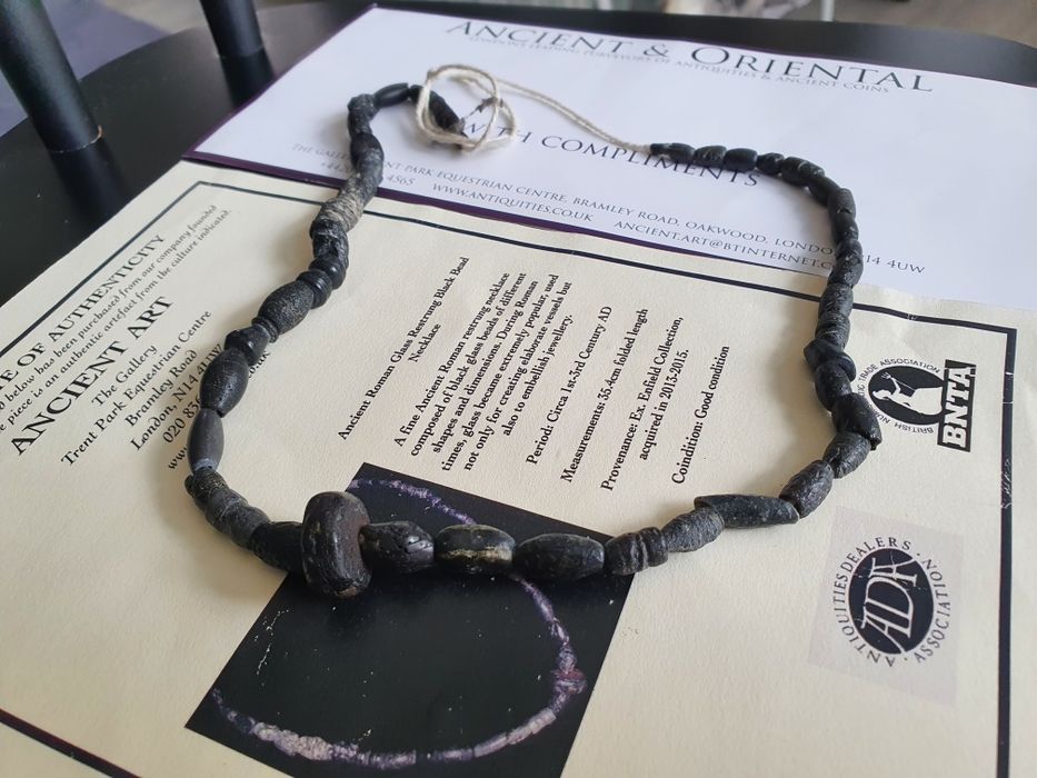 Starożytny łańcuszek rzym szkło