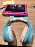 Tablet Amazon fire hd 8 10th generation. 32gb + słuchawki Bluetooth.